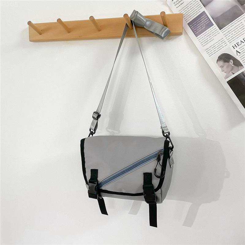 

Нейлоновая серая модная сумка через плечо для детей с модным видом и высокой прочностью серый