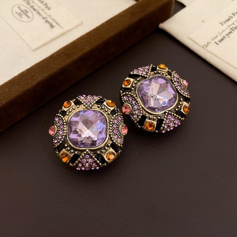 Real gold electroplated French pearl flower stud earrings court style retro niche earrings light luxury premium earrings women