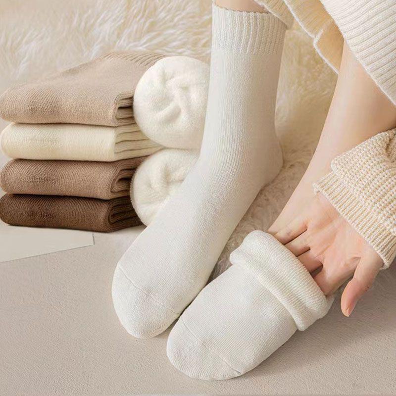 Women's Mid-Calf Anti-Pilling Thick Terry Floor Socks - Warm for Autumn & Winter.