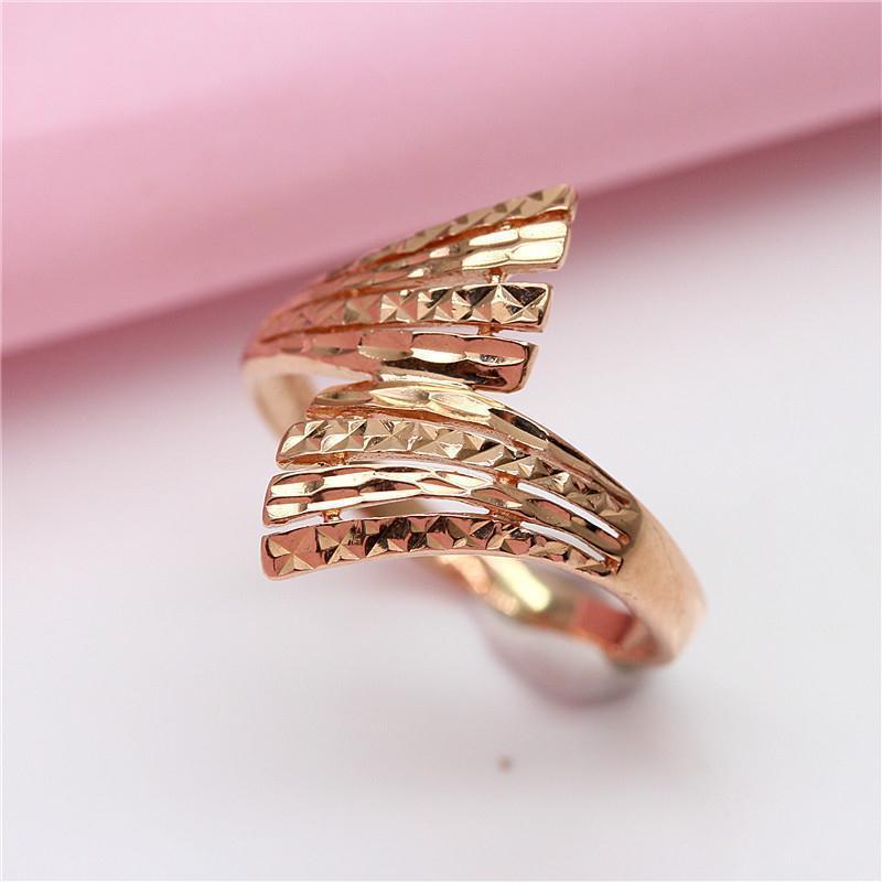 Purple Gold Hollow Ring Personalized Fashion Rose Gold Plated Color Gold Car Flower Ring