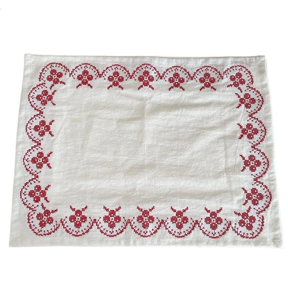 Pure Cotton Retro Embroidery Meal Mat 29*37cm Exquisite Table Napkin Square Simple Desktop Decoration Mat Food Photography
