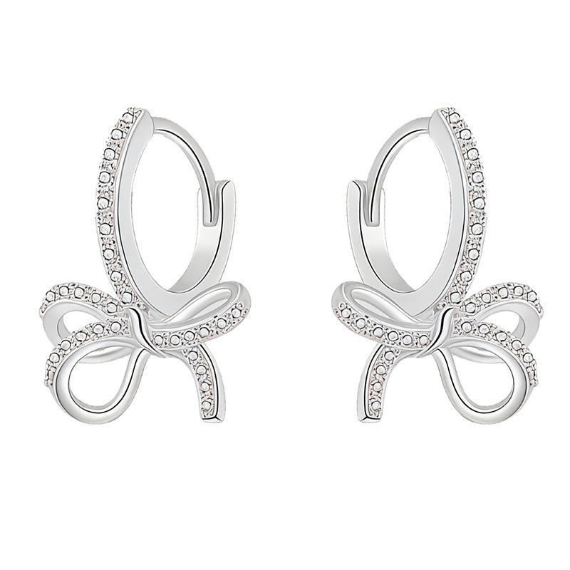 Yi Xuan Personalized Luxurious Bow Zircon Earrings – Elegant & Trendy
