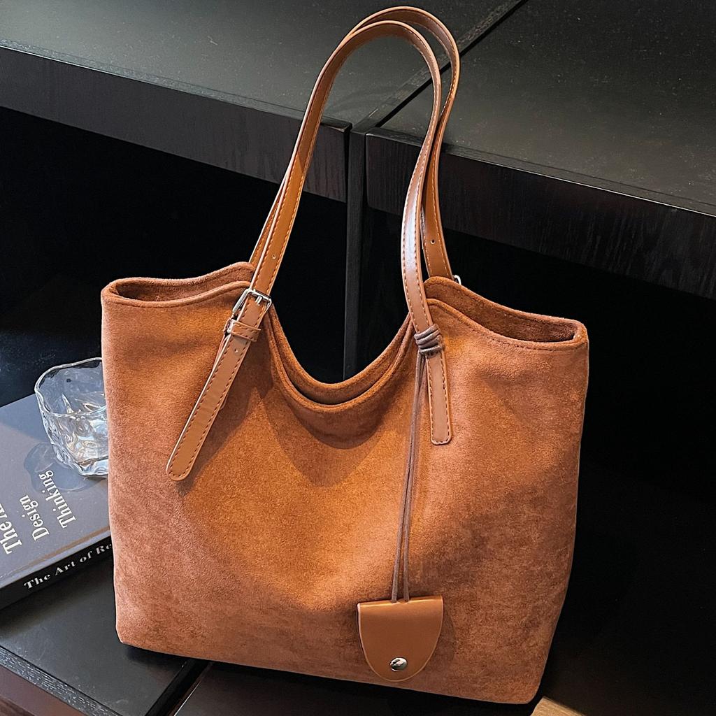 Vintage suede big bag women's 2025 new autumn and winter fashion large capacity commuting shoulder underarm tote bag