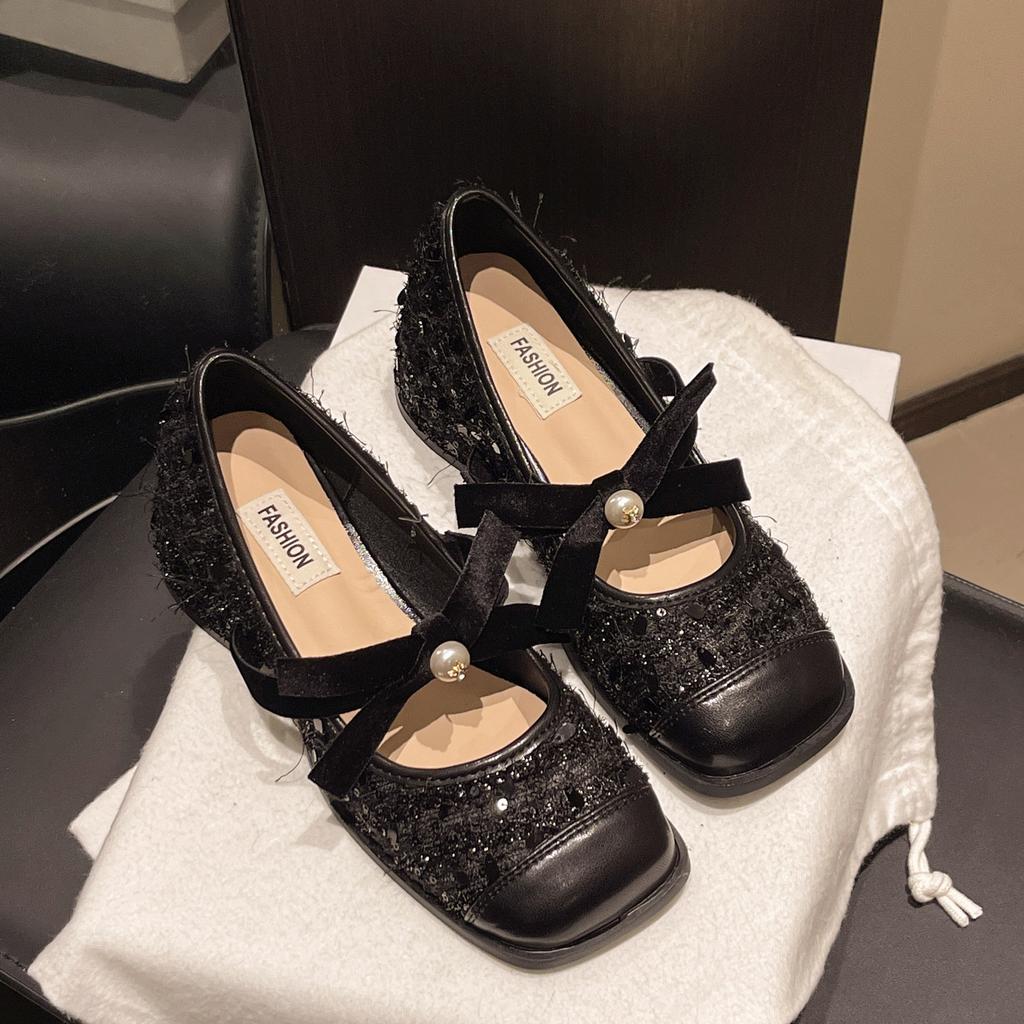 Jupe française printanière avec tempérament enfantin petite fragrance 2025 talons hauts talon épais chaussures simples nouvelles chaussures Mary Jane