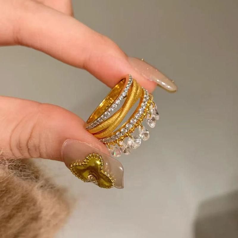 Vintage Bead Curtains Three Brushed Diamond Inlay Tassel Rings For Women Exquisite Crystal Water Drop Engagement Ring Jewelry