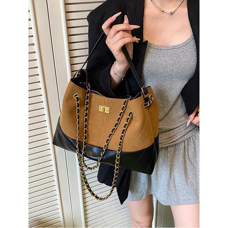 Fashion Chain Bucket Bag Women's 2025 New Commuter Rhombus Embroidered Big Bag Versatile Shoulder Messenger Bag