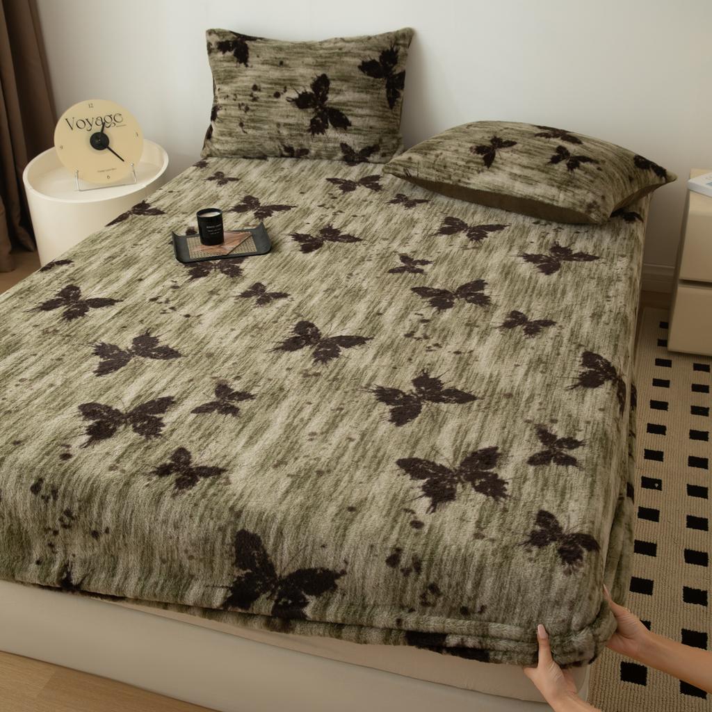 Double Bedspreads Warm Milk Velvet Fitted Sheet Long Velvet Mattress topper All-Around Elastic Band Bed Cover Bed Linen