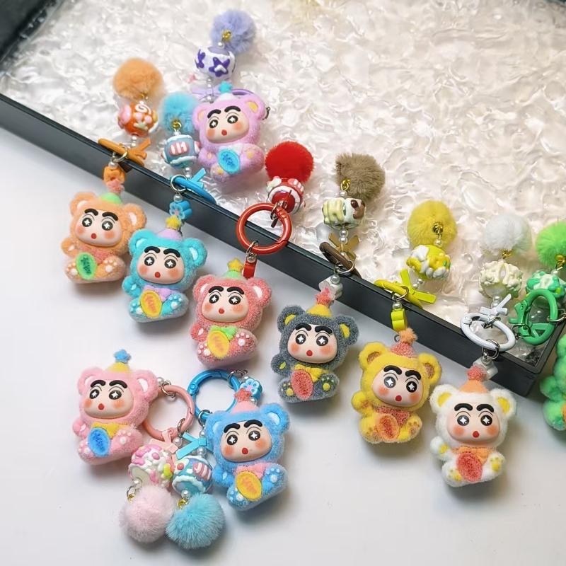 Shin Chan Keyrings Shin-Chan Keychains Accessories Cute Keychain Playthings Shin Chan Figure Hanging Pendants Perfect Gift