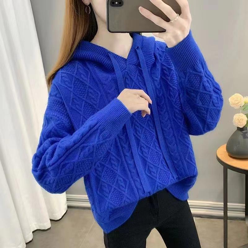 Kapuzenpullover mit verdrehten Streifen Damen Herbst und Winter Neue Mode Fauler Stil Lässiger Strickcardigan Lockere Damenbekleidung