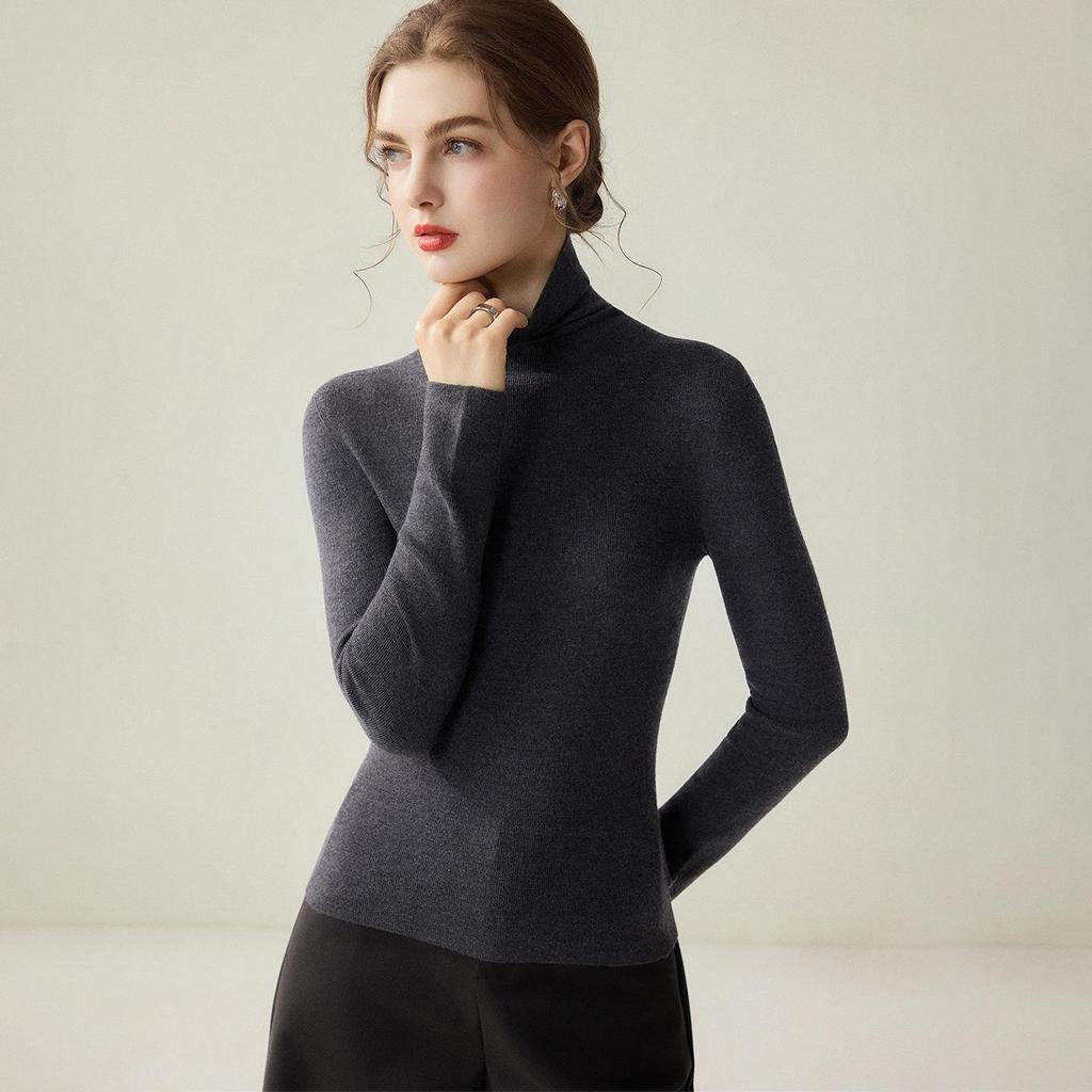 High-Neck Slim Fit 100% Wool Sweater for Women, Solid Color, Long-Sleeved Knitwear, Perfect for Commuting.