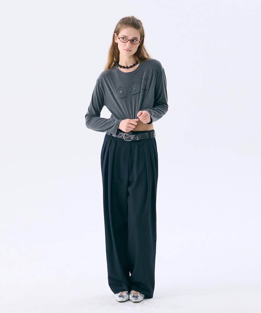 JUNEJUNE SPACE Flower Applique Crop T_Dark Grey