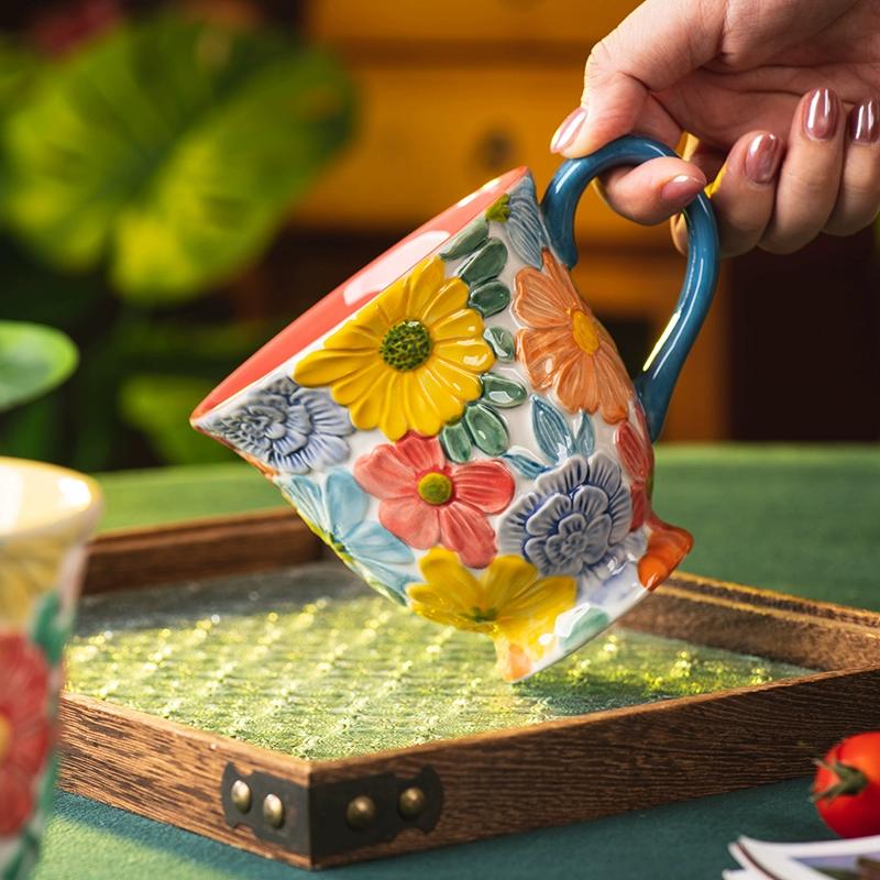 Colorful Relief Ceramic Mug 600ml Large Capacity Coffee Cup Beautyful Floral Retro Mug with Handle, Safe for Microwave Oven,easy To Clean,1pc