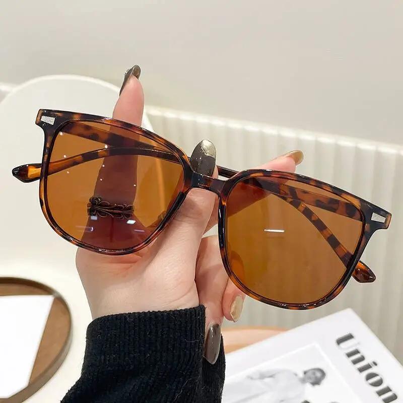 Retro Trendy Large Frame Sunglasses Outdoor Travel Driving Sun Shades Eyewear Women Fashion Eye Protection UV400 Sun Glasses