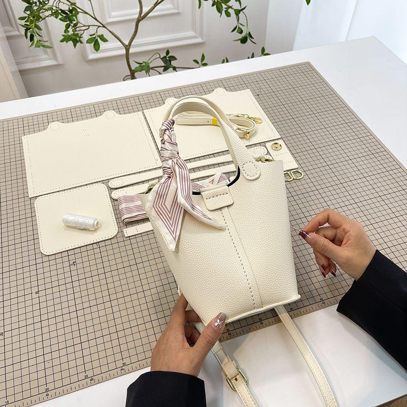 

DIY Hand-Woven Fashion Crossbody Gift Bucket Bag White [full package]]