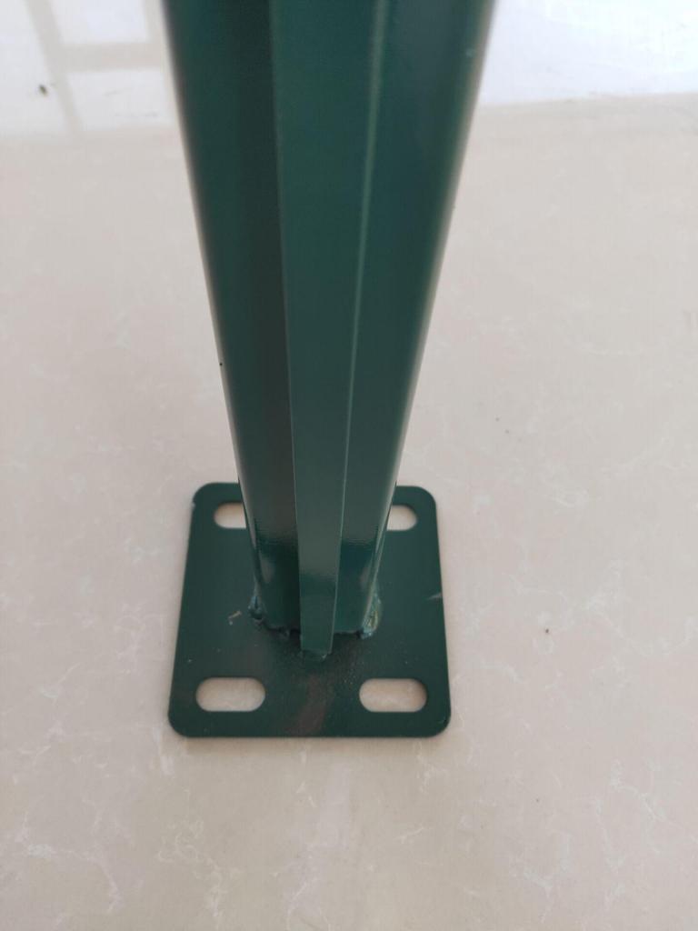 Schwalbenschwanz Drahtgeflecht Säule: Verstärkte Obstplantagen- und Autobahneinzäunung