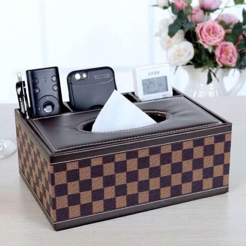

Zhuangluhuapin European Style Leather Tissue Box