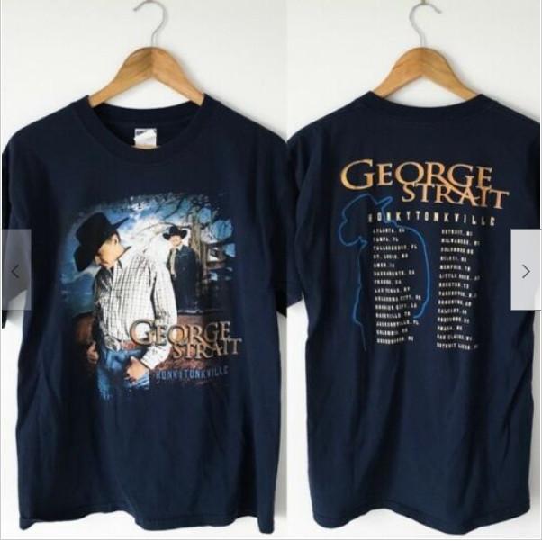 26 Vintage Official George Strait 2003 Tour Unisex 2 sided shirt Unisex T-Shirt M