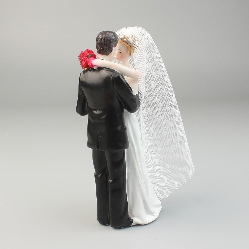Elegant Design Couple Wedding Cake Topper Resin Romantic Style Cake Decorating Safe Decoration Creative Bride Groom Figurine