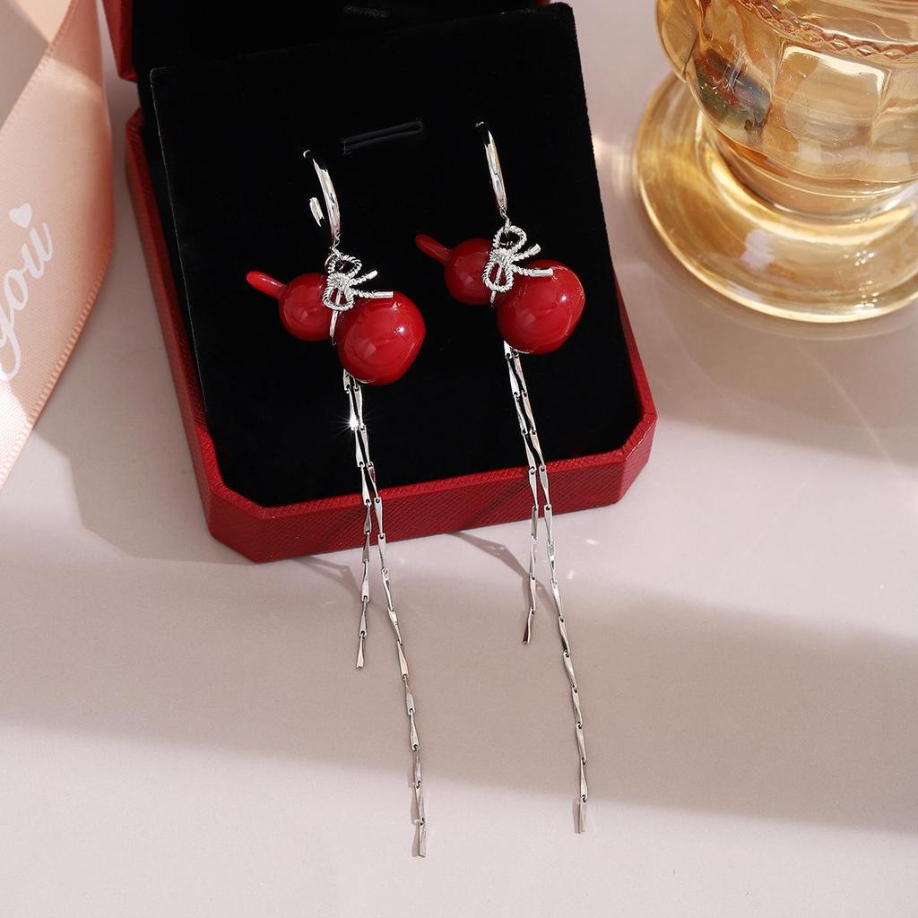 2024 Burgunderrote Ohrringe mit Schleife: Silbernadel, eleganter chinesischer Stil für Neujahr und Frühlingsfest