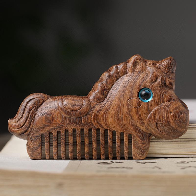 

Год Лошади Малыш 100 дней Зеленый Сандаловый Гребень - Милый Знак Зодиака Подарок на День Рождения