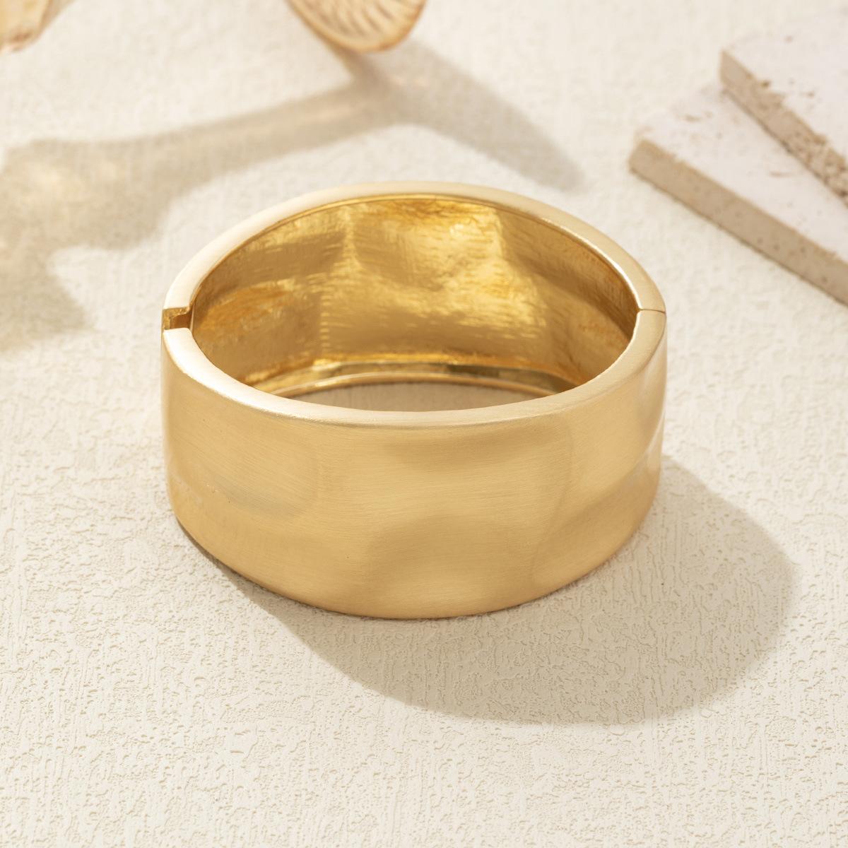 

DIEZI 6 Style Exaggerated Hip Hop Matte Metal Cuff Bangles Fashion Geometric Spring Bangles For Women Bracelet Men Jewelry