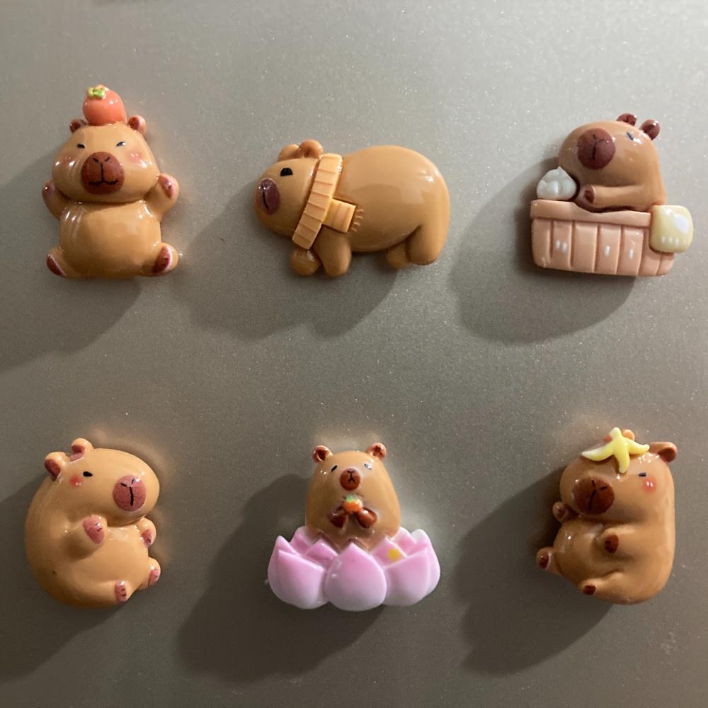 Lot de 6 aimants de réfrigérateur sur le thème des animaux capybaras de dessin animé, aimants de réfrigérateur décoratifs mignons et amusants, tableau blanc décoratif