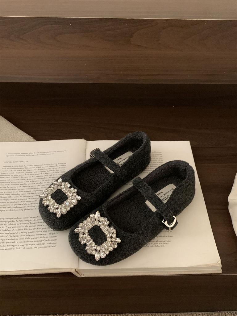 French retro flat-bottomed rhinestone single shoes women's spring new Korean version temperament late evening breeze fairy low-heeled Mary Jane shoes