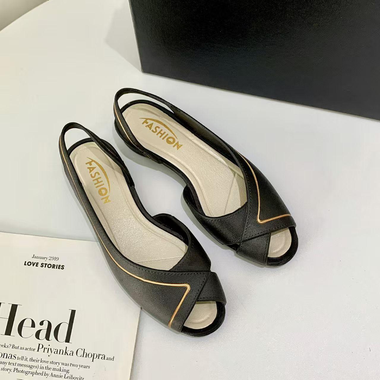 

Fashion New hollow sandals fashion round head fish mouth shoes flat non-slip casual color match summer women s shoes 41 чёрный