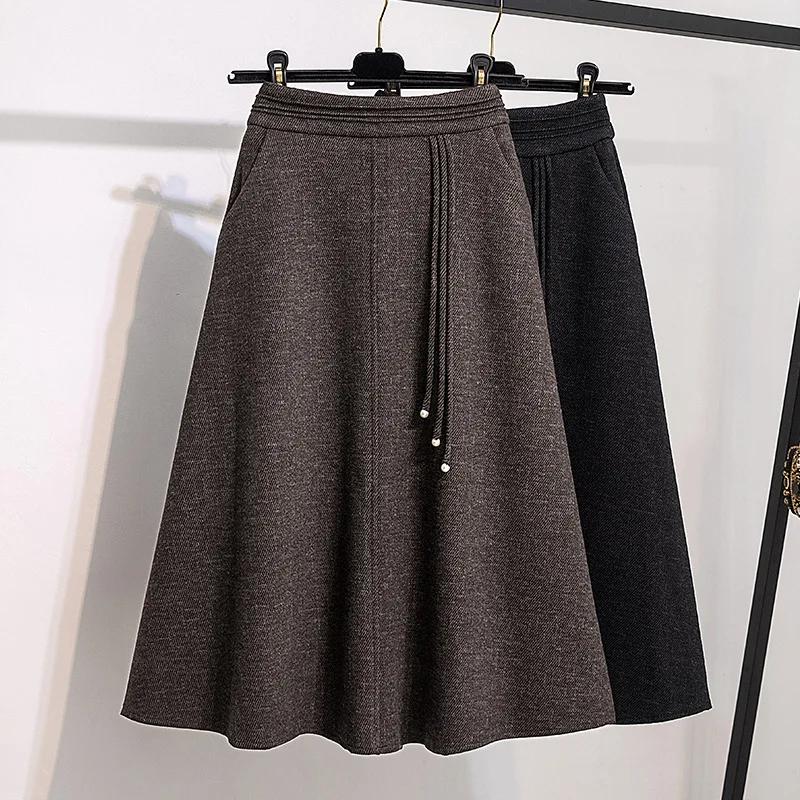 Plus Size High Waist Midi A- Line Skirt for Plus Size Women In Woolen Fabric Vintage Style Mid Autumn Winter