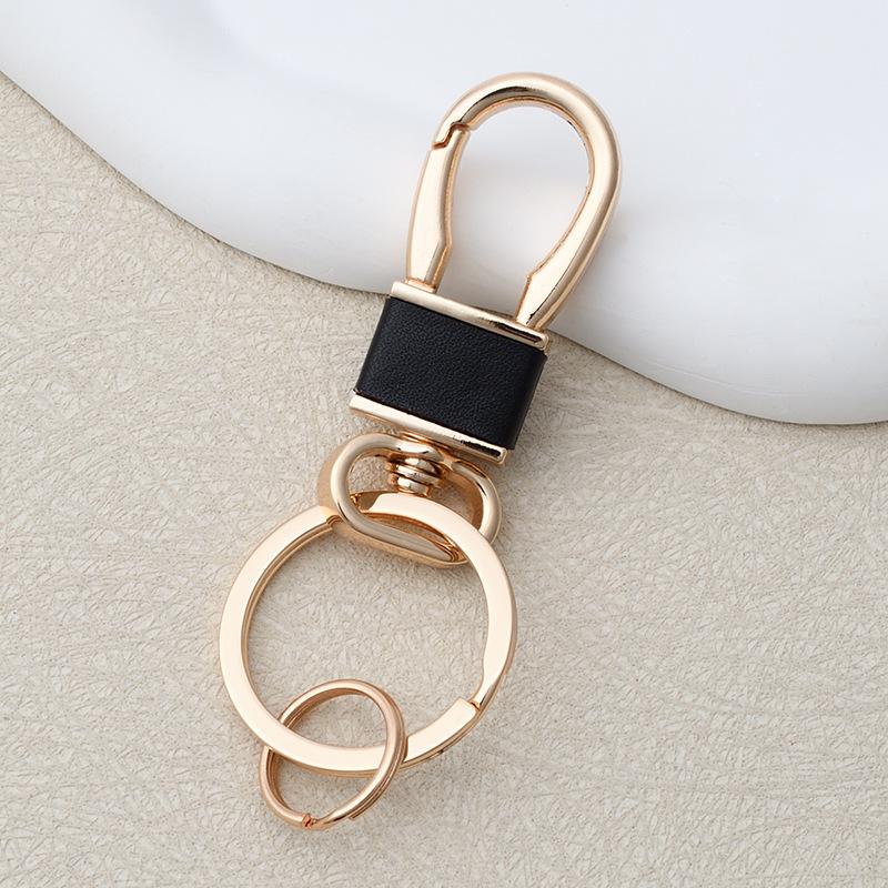 Breloc din piele în culoarea macaron cu cataramă de talie - Accesoriu auto personalizat și cadou mic