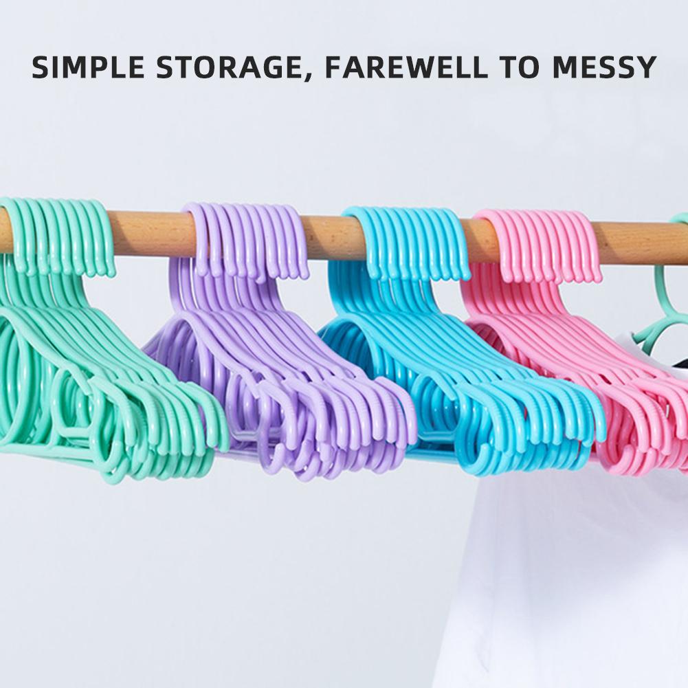 Windproof Non-Slip Hangers High Quality PP Material For Bedroom