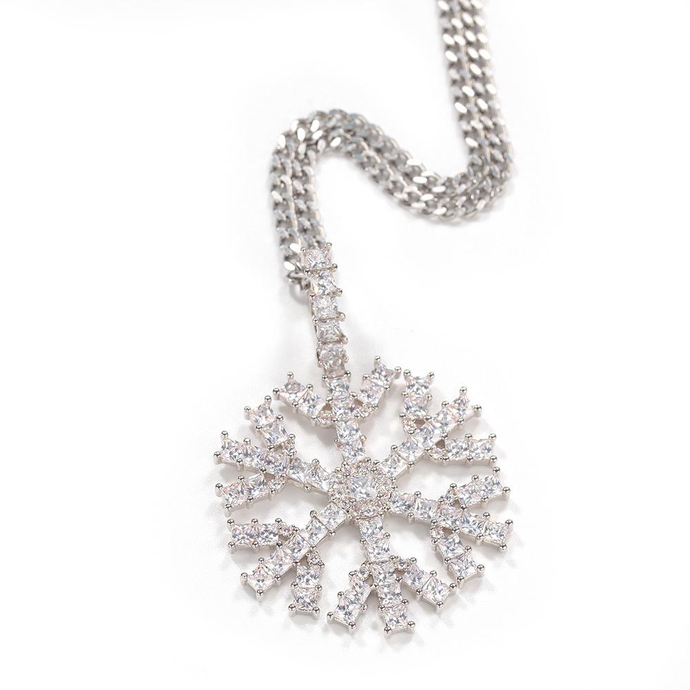 European & American Christmas Snowflake Zircon Pendant Necklace
