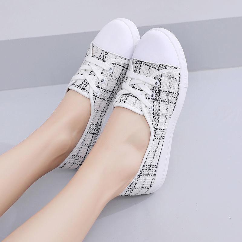 Summer New Canvas Shoes for Women Fashionable and Breathable One Step Shoes for Women Versatile Flat Shoes for Female Students