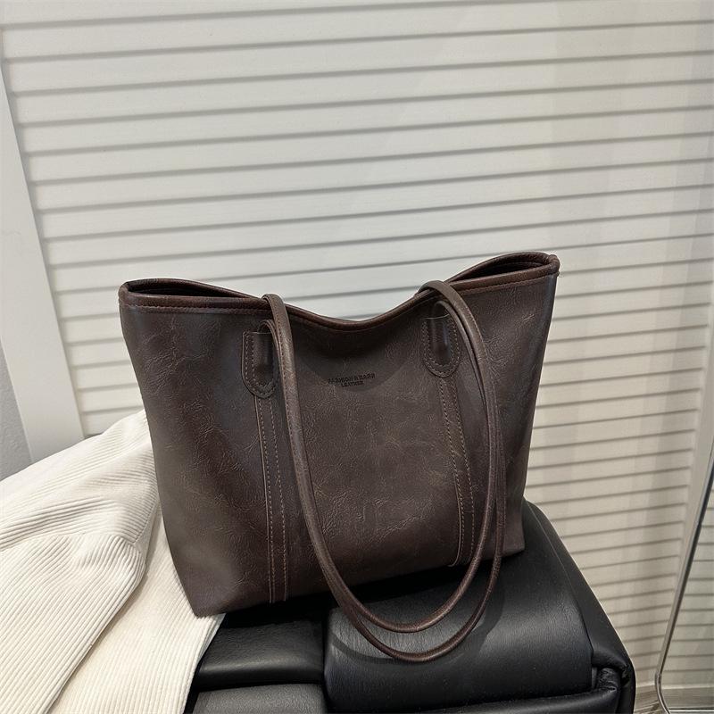 Versatile Retro Tote Bag - Large-Capacity Shoulder Bag for Commuting and Leisure, Korean Style
