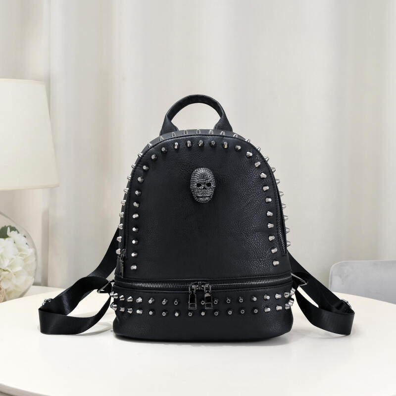 Fashion Women Backpacks Halloween Bags New Skull Rivet Backpack Fashion Versatile High Capacity Soft Leather Zipper Backpacks