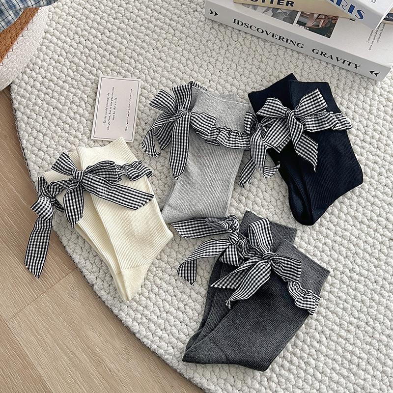 Damen Frühling und Herbst Süßer Absatz Schleife Karomuster Spitze Mittelhohe Stulpe Frottee-Socke