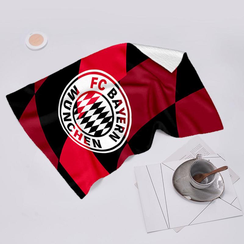 proof beach towel with FC Bayern München logo pattern - soft,absorbent,quick-drying,machine washable - perfect for swimming,camping,bathing