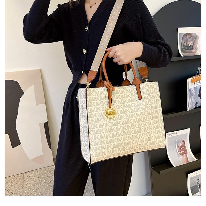 Casual Versatile Large Capacity Girls Shoulder Handbag Ladies Crossbody Letter Tote Bag Fashion Printing Light Luxury Classic PU