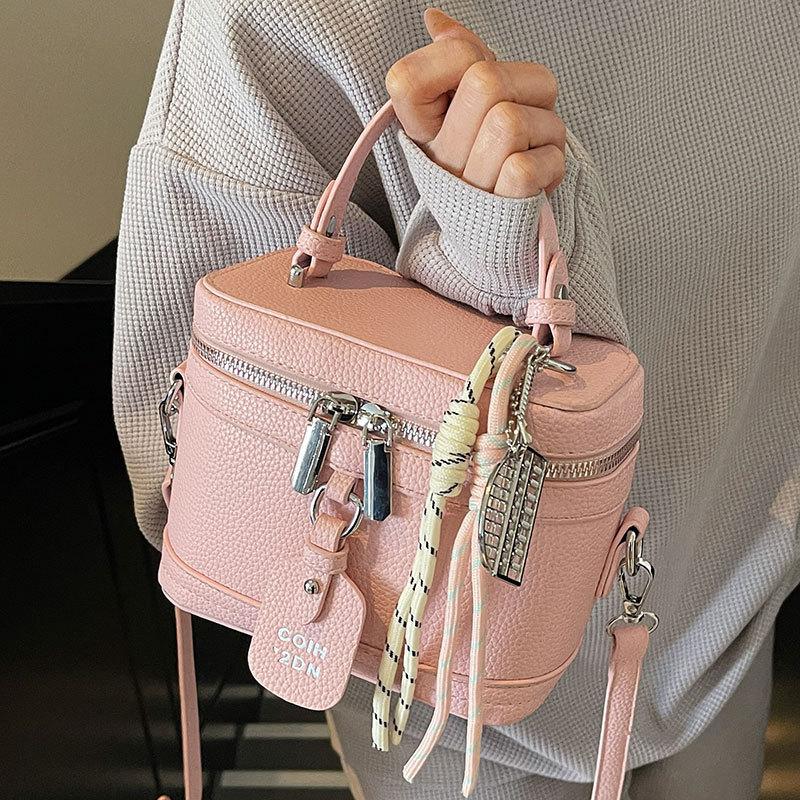 Spring and Summer New High-end Texture Temperament Portable Box Bag Fashionable Versatile Niche Commuting Foreign Style Messenger Bag Women