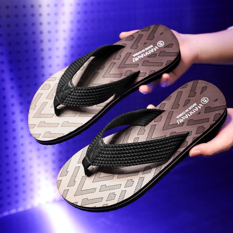 Men s Trendy Odor-Resistant Flip-Flops: Casual Non-Slip Beach  Indoor Wear-Resistant Sandals 43