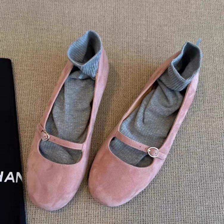 Retro Mary Jane shoes, women's skirts are fashionable and versatile, and the new French outer wear in summer 2025 is matched with casual small single 