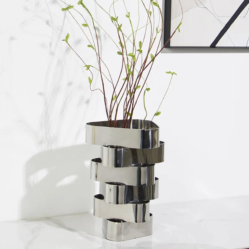 Metal Handicrafts Creative Geometric Irregular-shaped Vase Interlaced Flower Arrangement Accessories Home Decoration