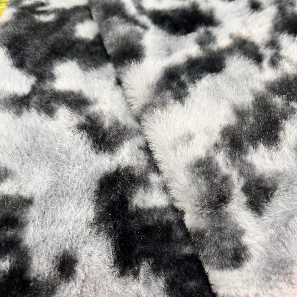 Labubu 3rd Gen Gradient Tie-Dye Plush Toy Bag - Seven-Color Rabbit Fur Fabric