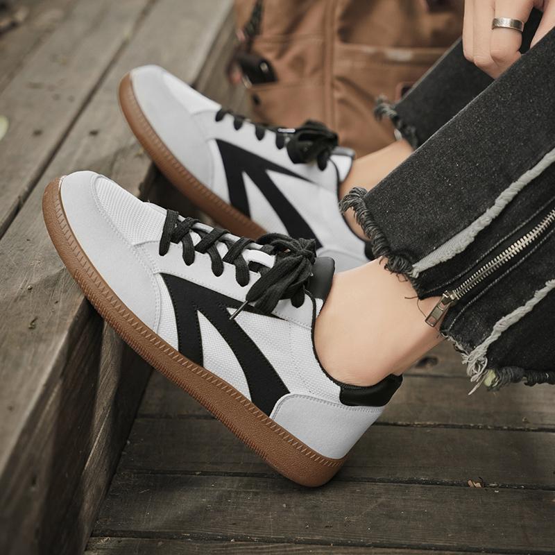 Men's Casual Shoes Tennis Trainers Running Sports Shoes Male Skate Sneakers Flats Versatile Simple Design Lace Up Sneakers 39-44