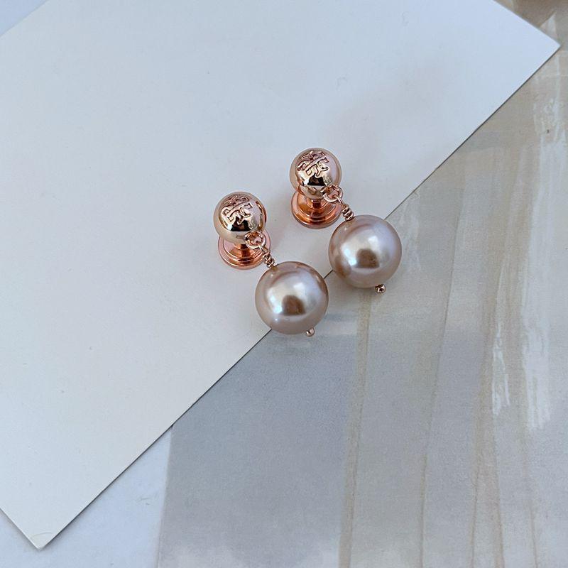 

European & American Fashion: Elegant Pearl-Studded Women s Earrings розовый/золотой