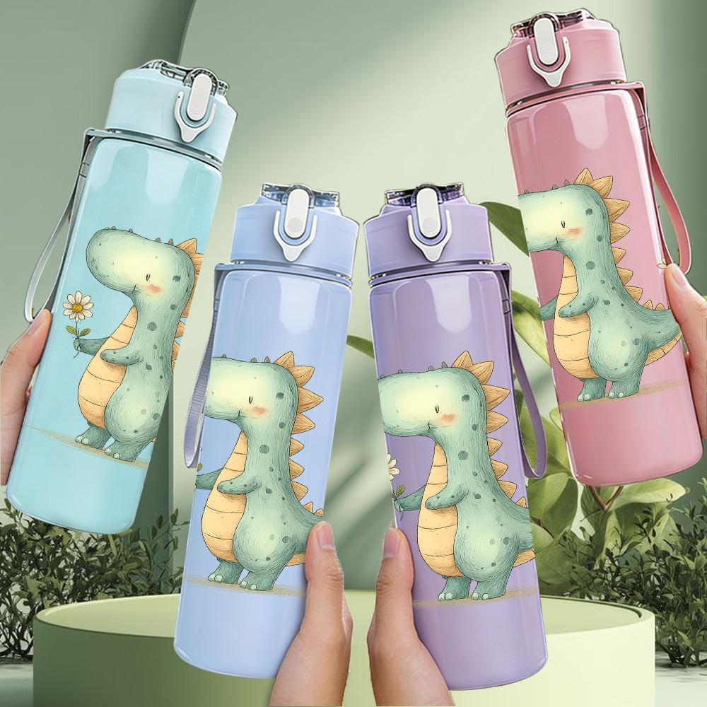 1PC Cute Green Dinosaur 750ml Color Plastic Sports Water Bottle Leakproof Flip Straw Lid Suitable for Sports Office Home Use