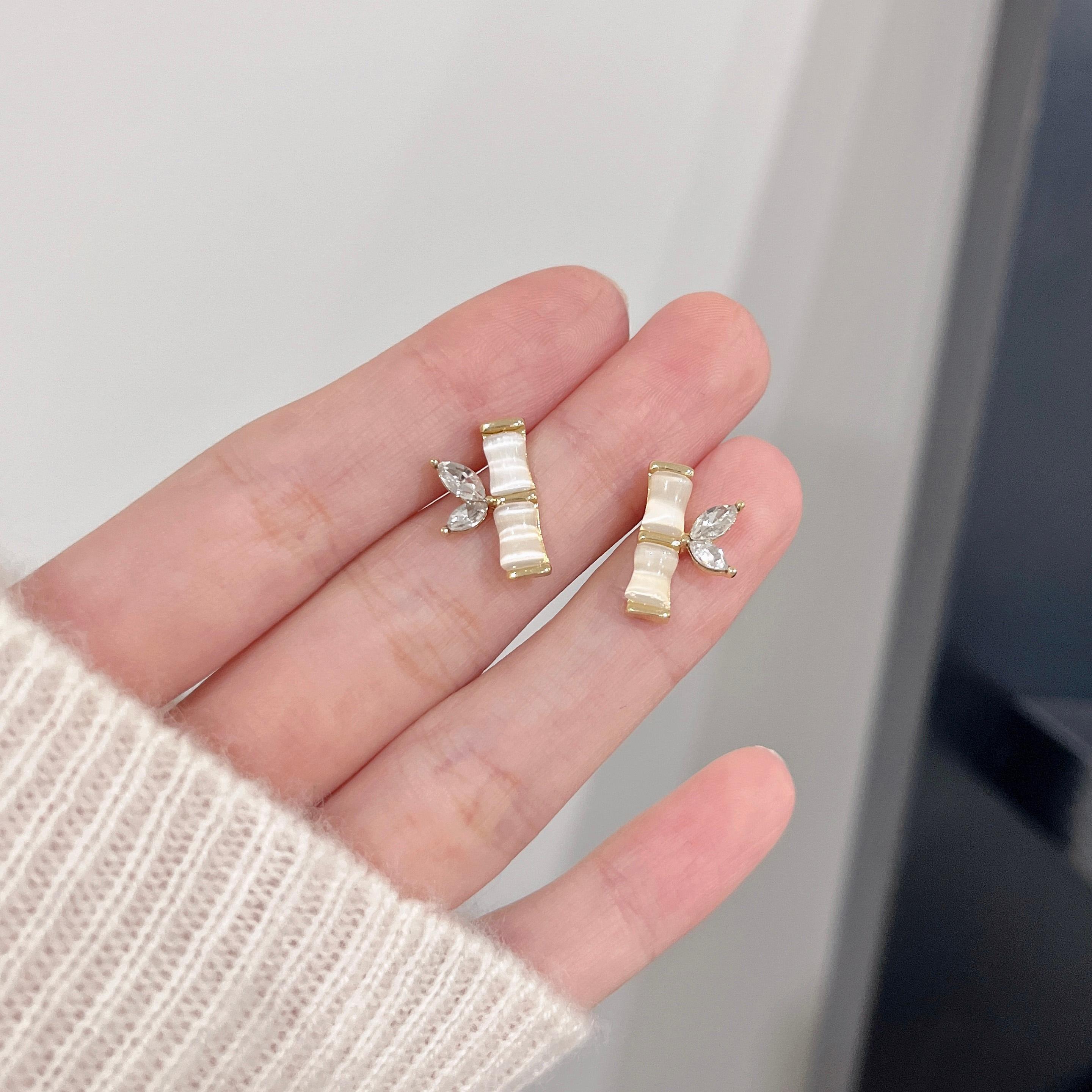 

Новый модный дизайн, серебряные иглы, высококачественные сине-белые бамбуковые серьги, серьги в античном стиле 1 pair белый