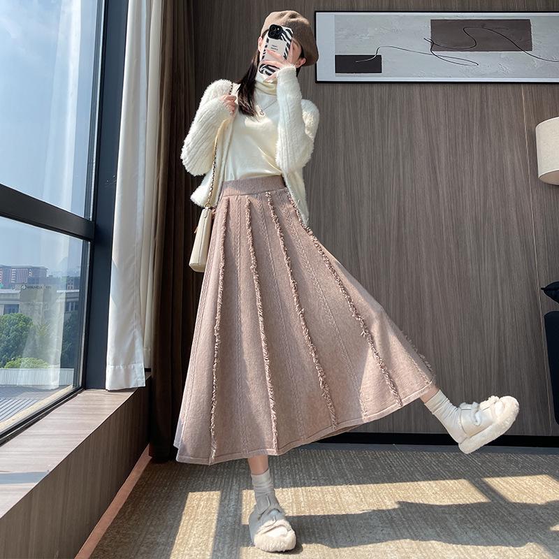 Women's Autumn-Winter White Wool Midi Skirt: High Waist, A-Line with Tassel Detail