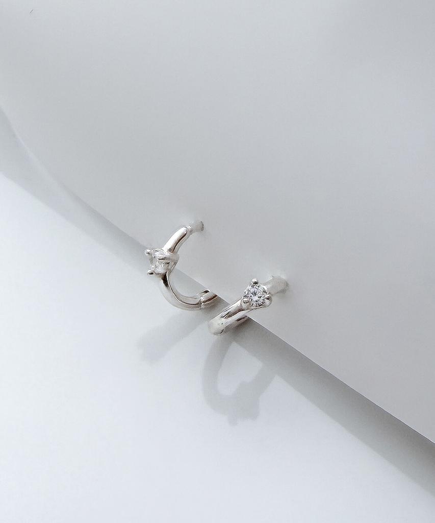 Melliv Mini Cubic Earring_Mve39