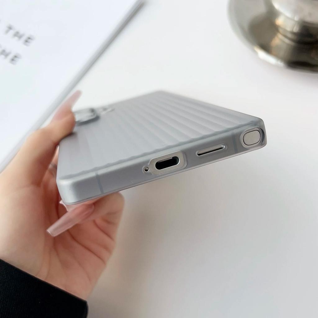 Matte Slim HD Clear Corrugated Pattern Phone Case For Samsung Galaxy S25 S24 S23 Ultra Plus Shockproof Ultra Thin Stripes Cover